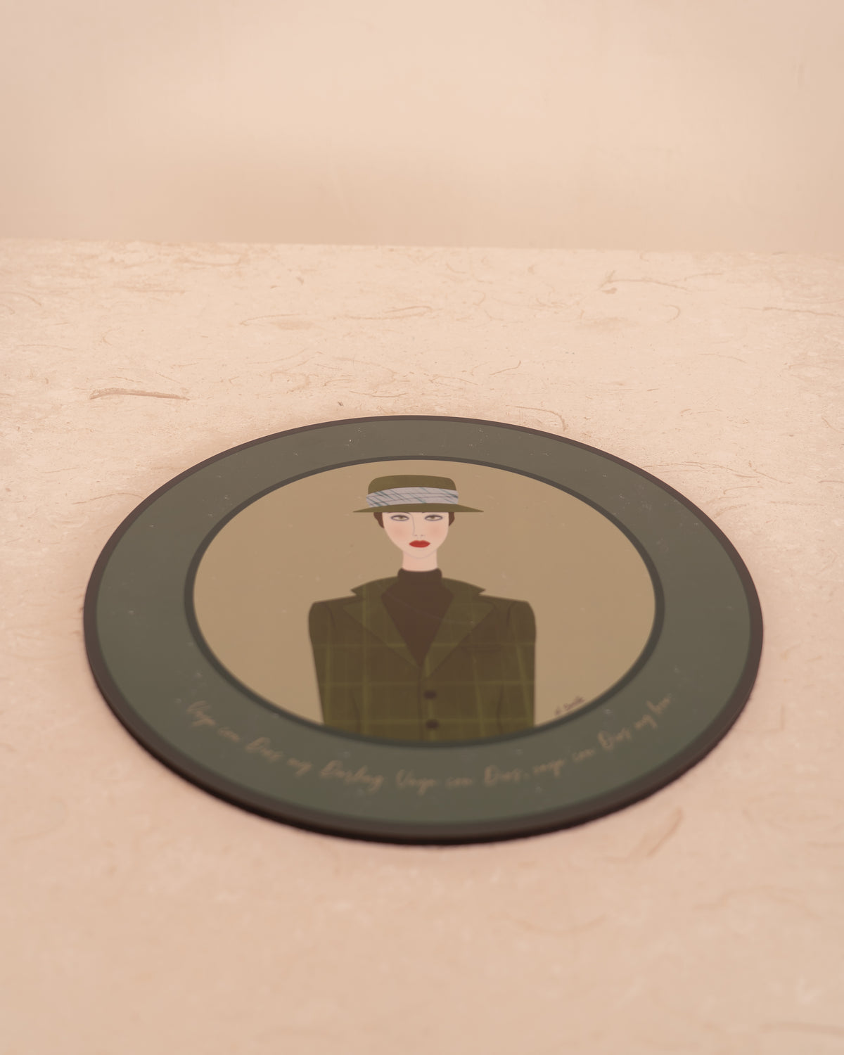Ilustración mujer chaqueta verde