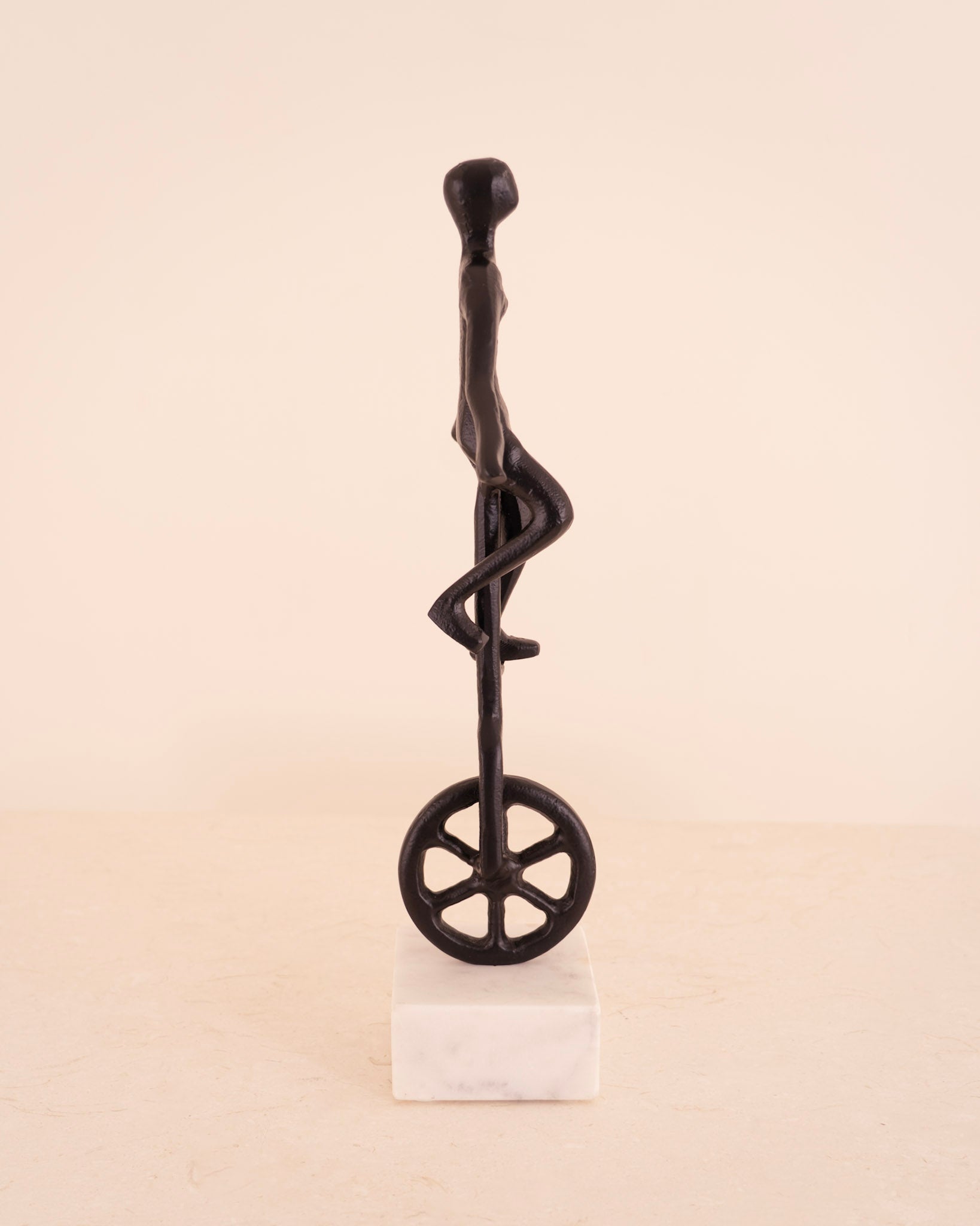 Escultura Monociclo