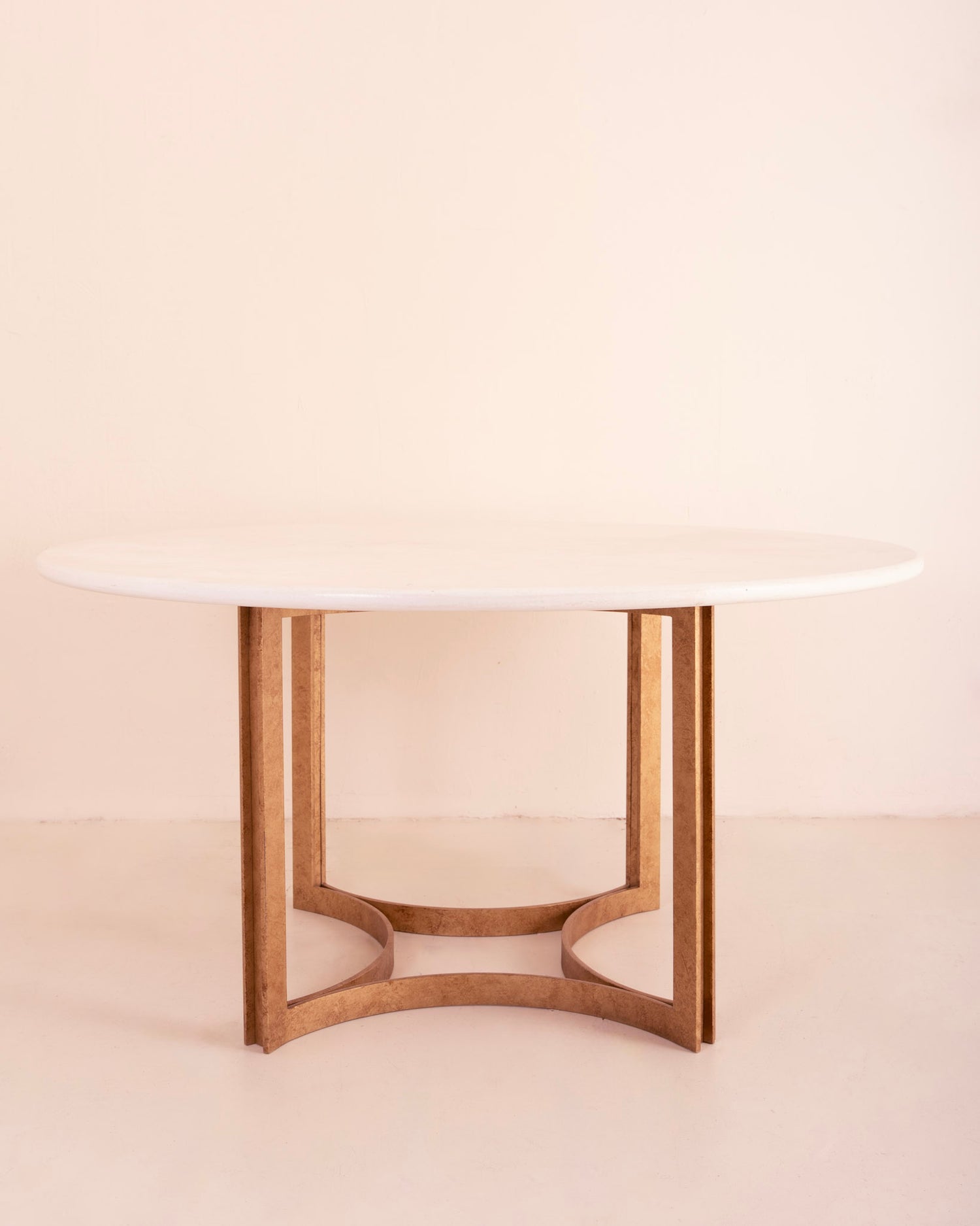 Mesa de comedor Omega