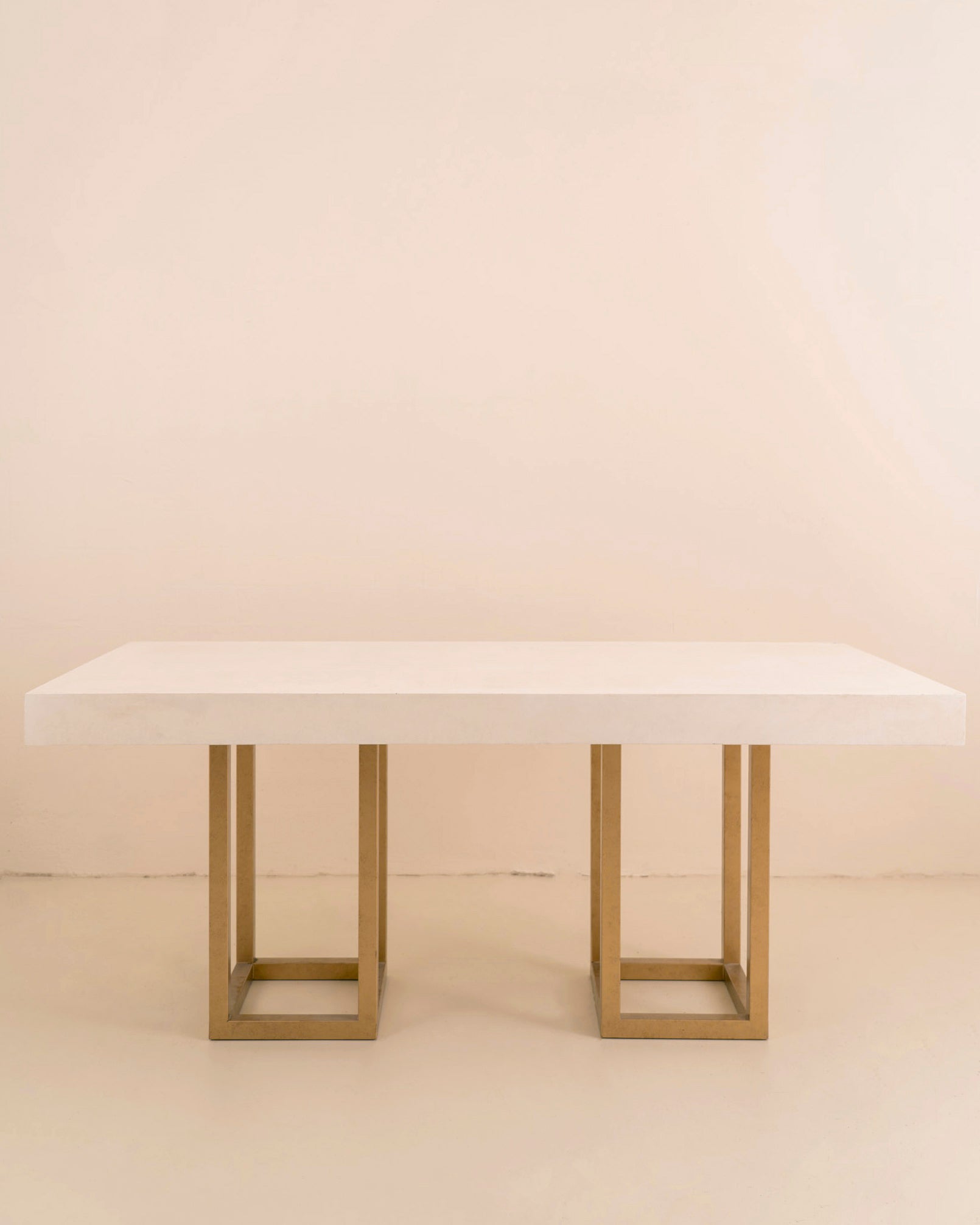 Mesa comedor Cubos Dorado