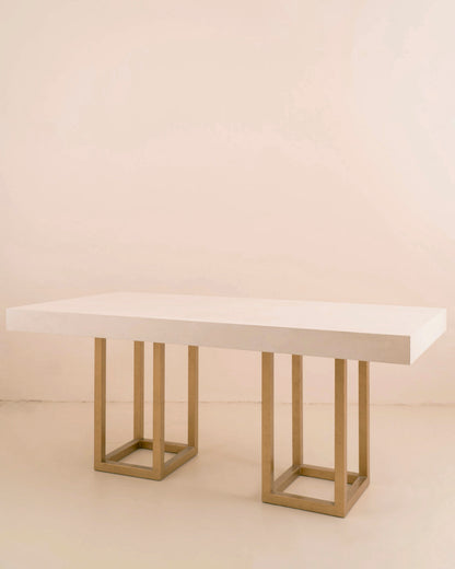 Mesa comedor Cubos Dorado