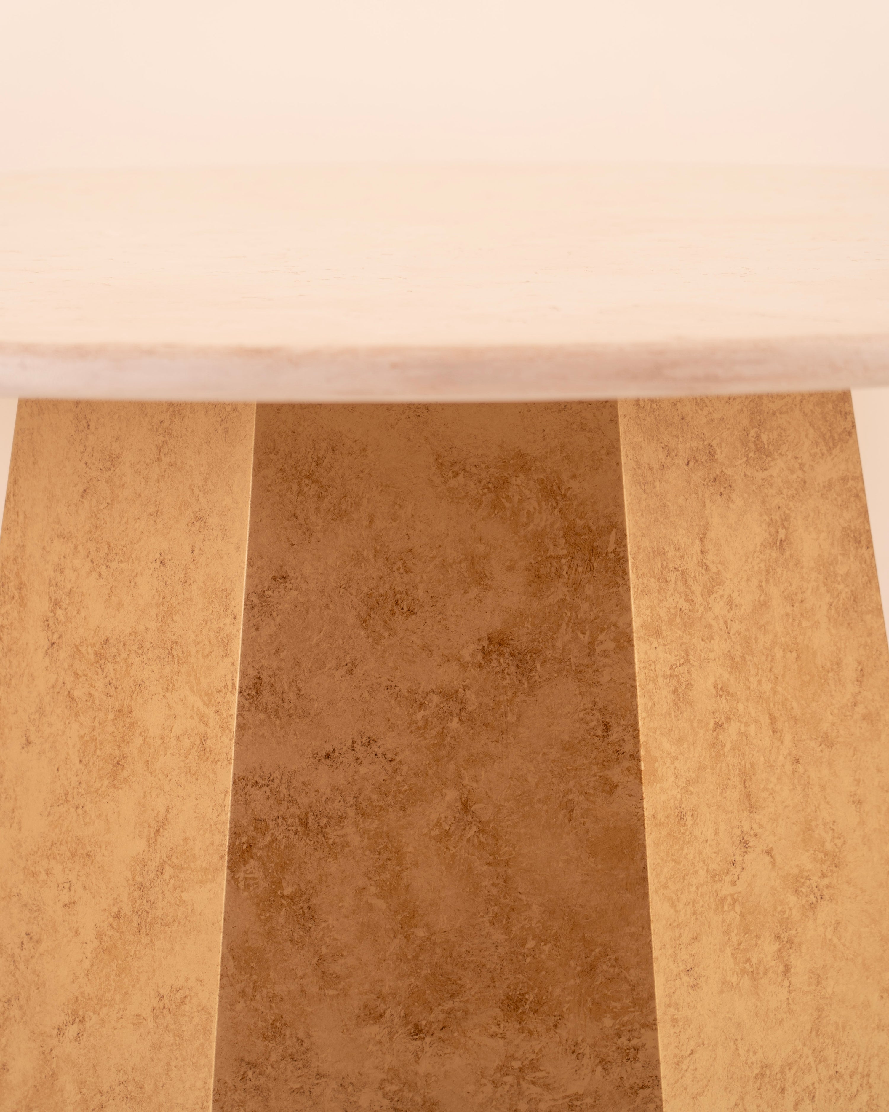 Mesa de comedor Cono