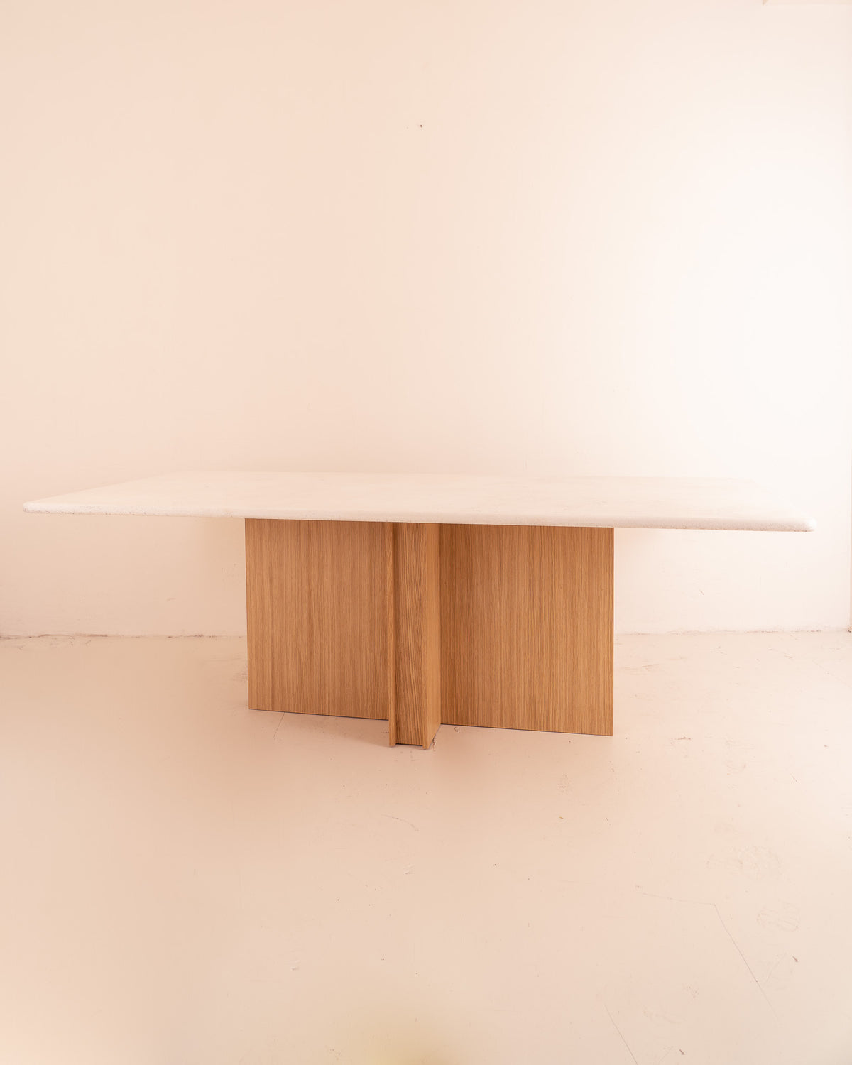 Mesa de comedor Cruz Natural (microcemento)