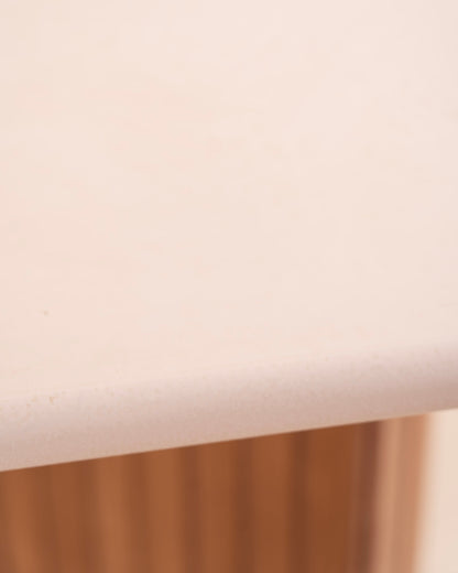 Mesa de comedor Uve