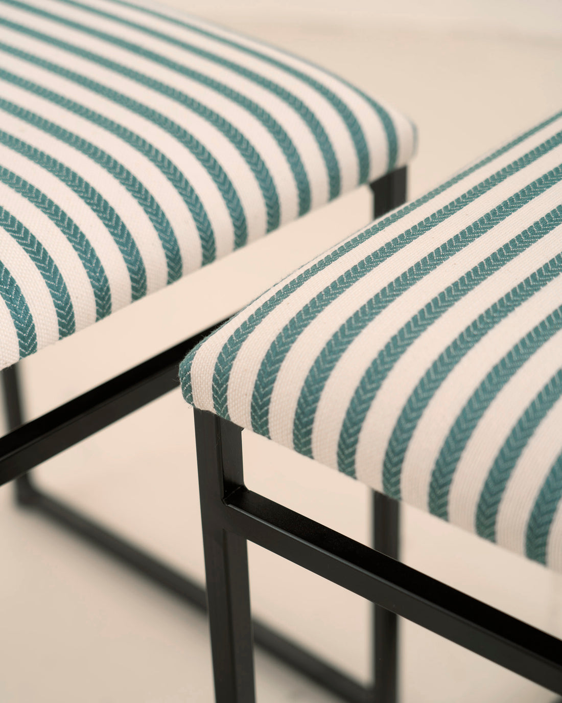 Silla Blue &amp; White