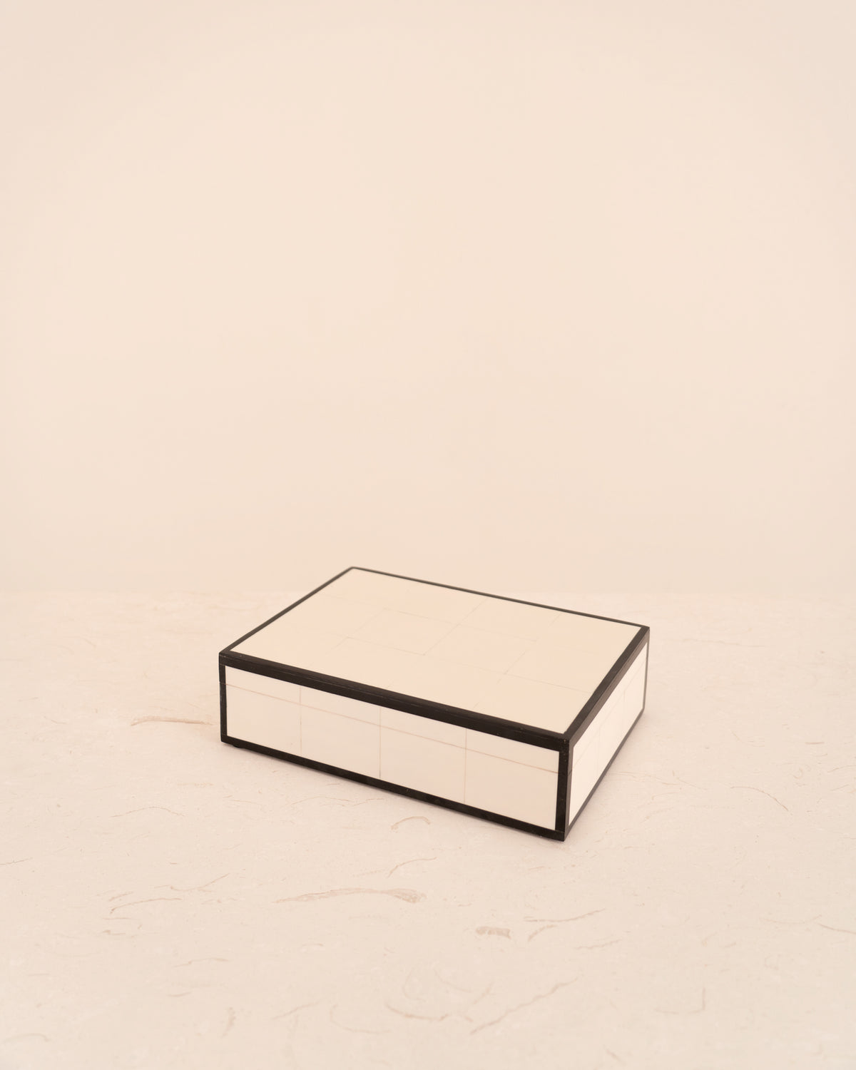 Caja Blacky