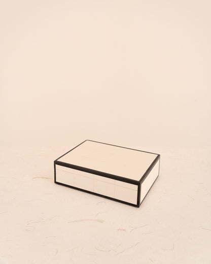 Caja Blacky