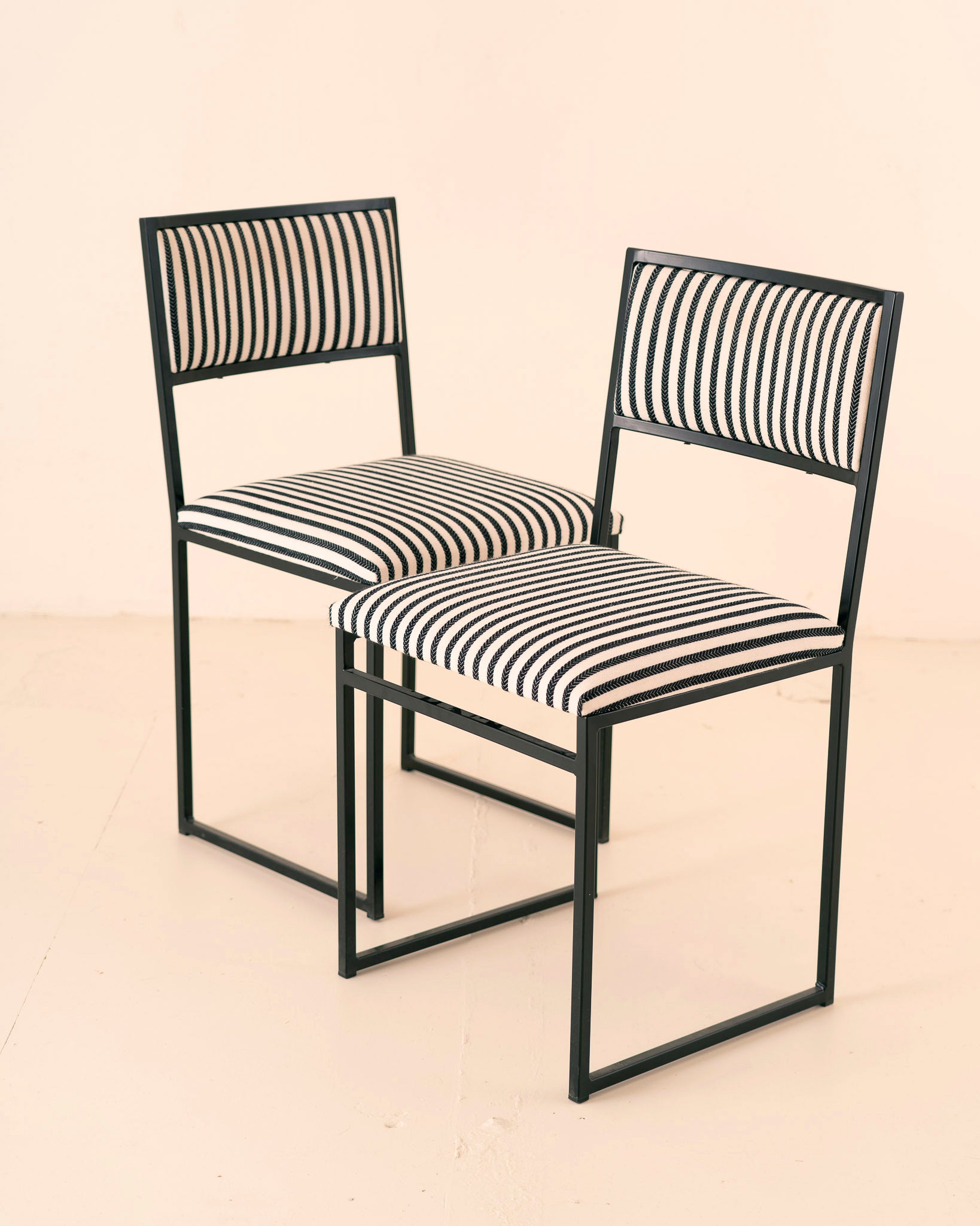 Silla Metaly Black &amp; White II