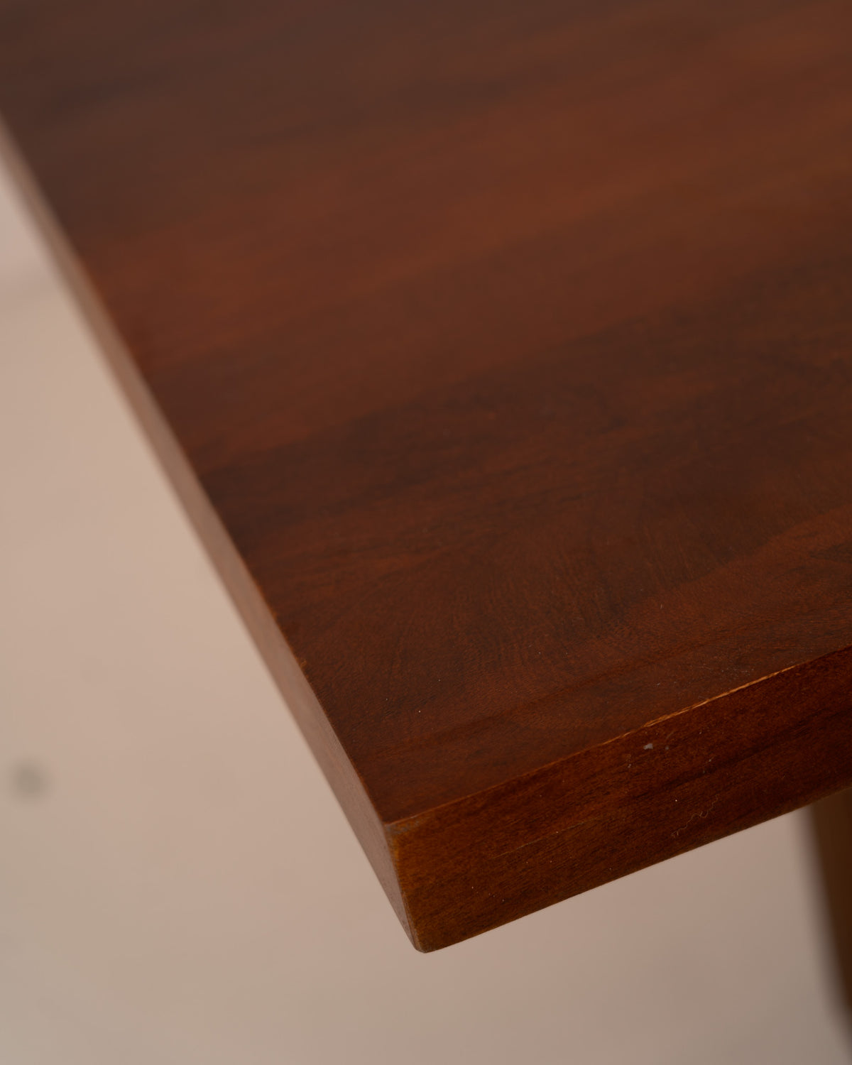 Mesa de comedor Columnas